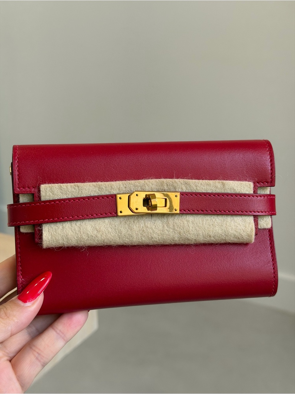 Hermes Rouge Box Kelly Wallet with Gold Hardware 2017